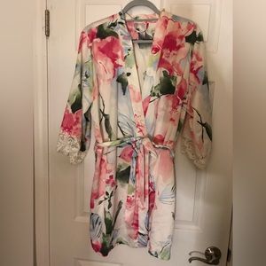 Floral robe